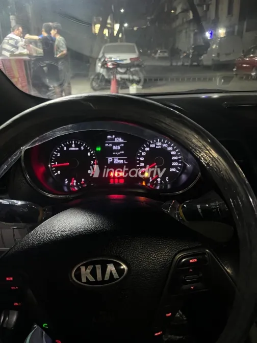 Kia Cerato 2016 White Used for Sale - 4