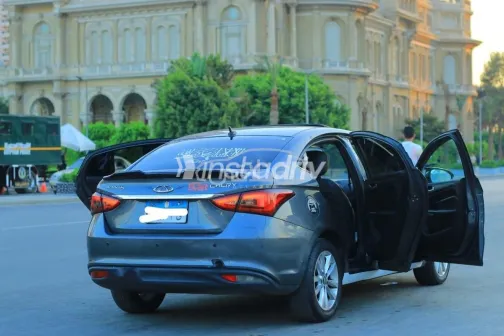 Chery Arrizo 5 2021 White Used for Sale - 6