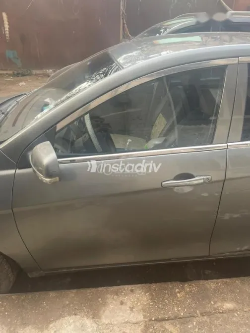 Geely Emgrand 7 2014 Gray Used for Sale - 4