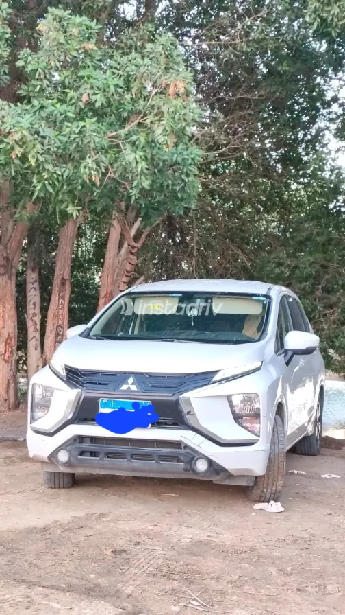 ميتسوبيشي اكسباندر 2022 أبيض مستعملة للبيع - 1