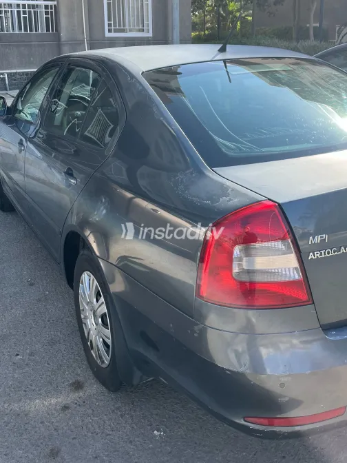 Skoda Octavia 2011 White Used for Sale - 3