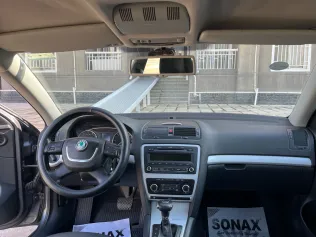 Skoda Octavia 2011 White Used for Sale