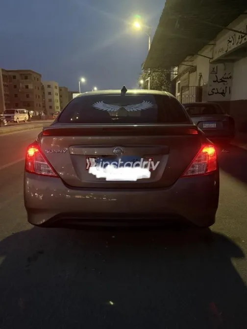 Nissan Sunny 2022 White Used for Sale - 6