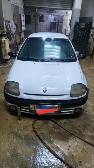 رينو كليو 2001 أبيض مستعملة للبيع