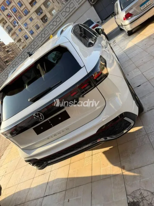 Volkswagen Tiguan 2024 White Used for Sale - 6