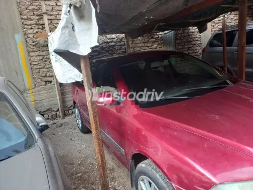 سكودا اوكتافيا A5 2005 أحمر غامق مستعملة للبيع - 2