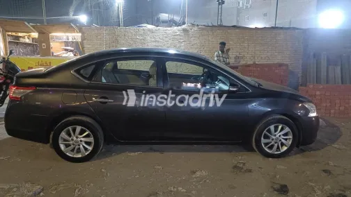 Nissan Sentra 2019 White Used for Sale - 2