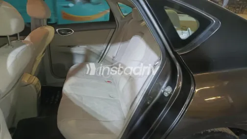 Nissan Sentra 2019 White Used for Sale - 8