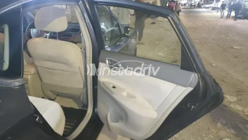 Nissan Sentra 2019 White Used for Sale - 9