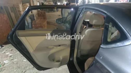 Nissan Sentra 2019 White Used for Sale - 10