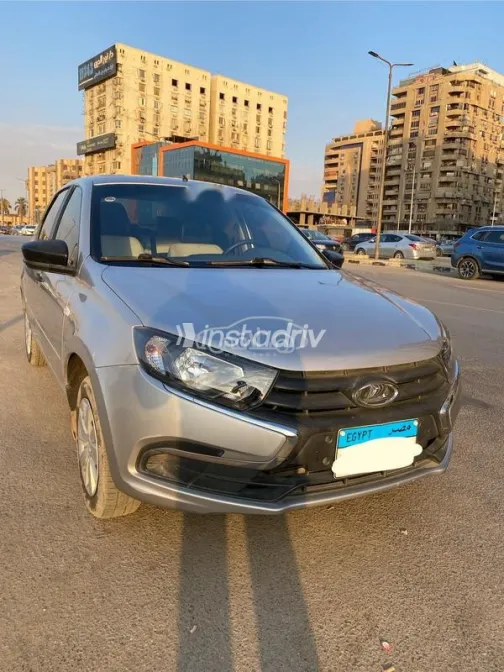 لادا جرانتا 2022 رمادي مستعملة للبيع - 3