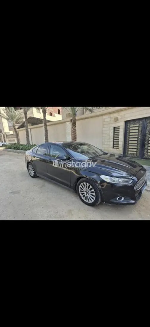 فورد فيوجن 2015 أسود مستعملة للبيع - 1