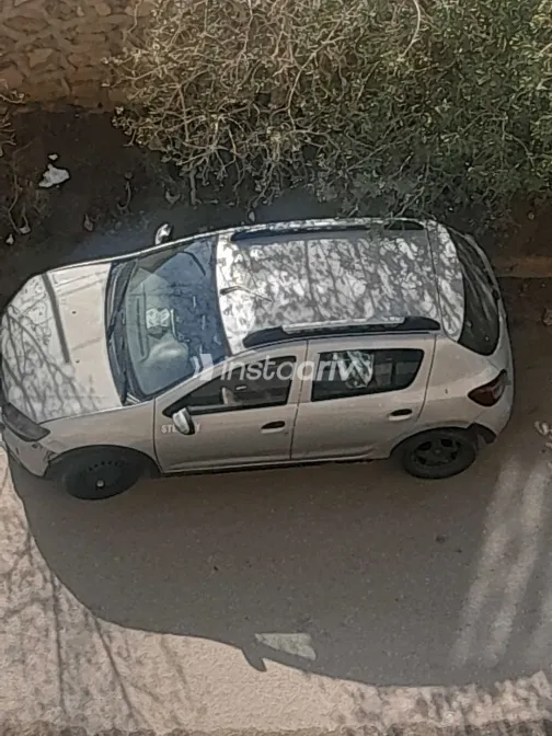 رينو سانديرو  ( ستيب  واى ) 2016 أبيض مستعملة للبيع - 2