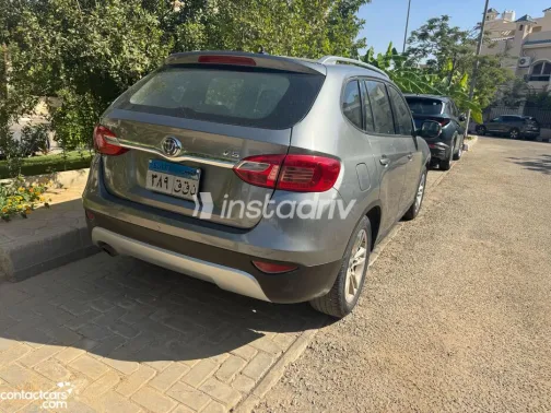 Brilliance V5 2013 White Used for Sale - 9