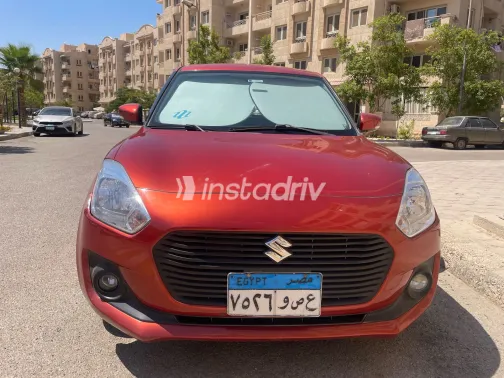 Suzuki Swift 2021 White Used for Sale - 1