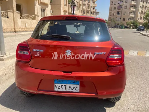 Suzuki Swift 2021 White Used for Sale - 2