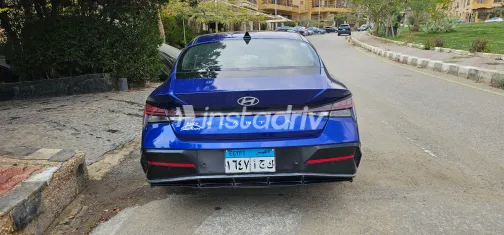 هيونداي إلنترا سى ان 7 2025 أبيض مستعملة للبيع - 2