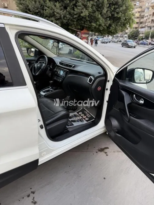 نيسان قشقاي 2015 أبيض مستعملة للبيع - 4