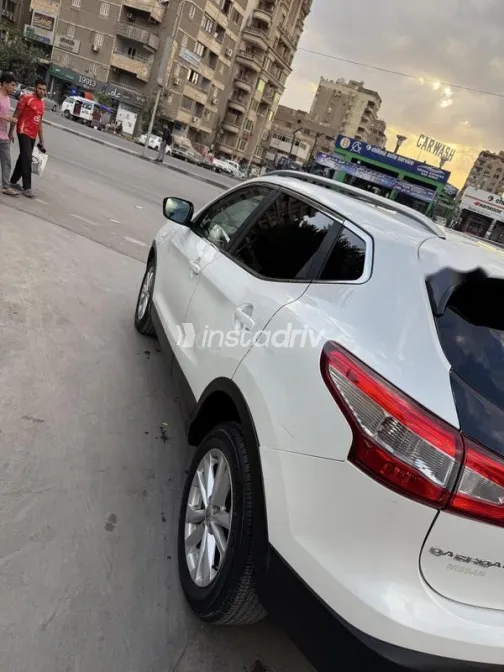 نيسان قشقاي 2015 أبيض مستعملة للبيع - 6