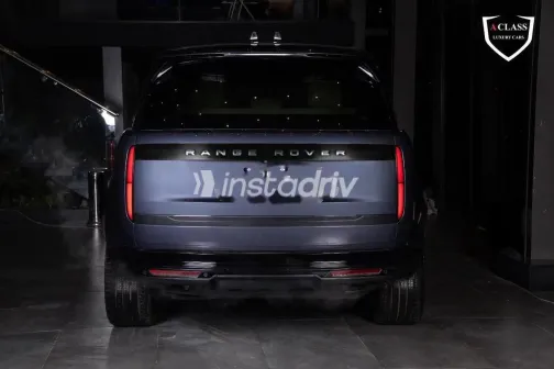 لاند روفر رنج روفر فوج 2024 أزرق غامق مستعملة للبيع - 4