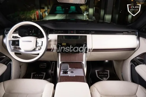 لاند روفر رنج روفر فوج 2024 أزرق غامق مستعملة للبيع - 6