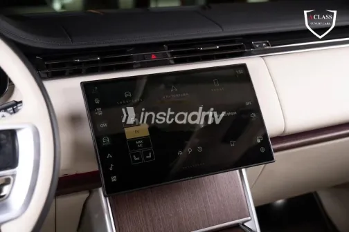 لاند روفر رنج روفر فوج 2024 أزرق غامق مستعملة للبيع - 8