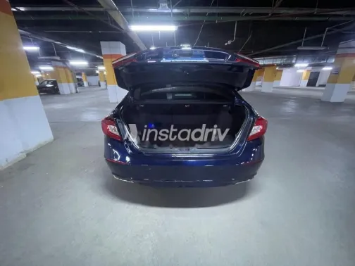 هوندا أكورد 2021 أزرق غامق مستعملة للبيع - 3