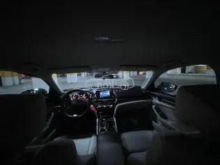 هوندا أكورد 2021 أزرق غامق مستعملة للبيع