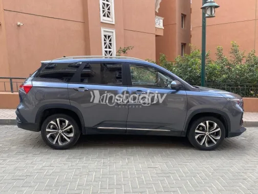 Chevrolet Captiva 2025 White Used for Sale - 5