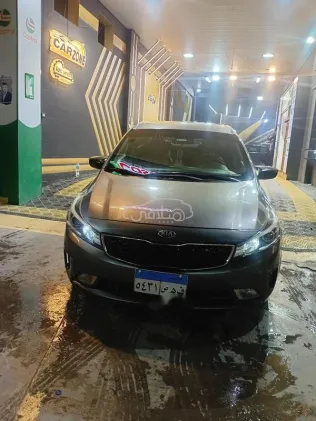 Kia Cerato 2018 White Used for Sale