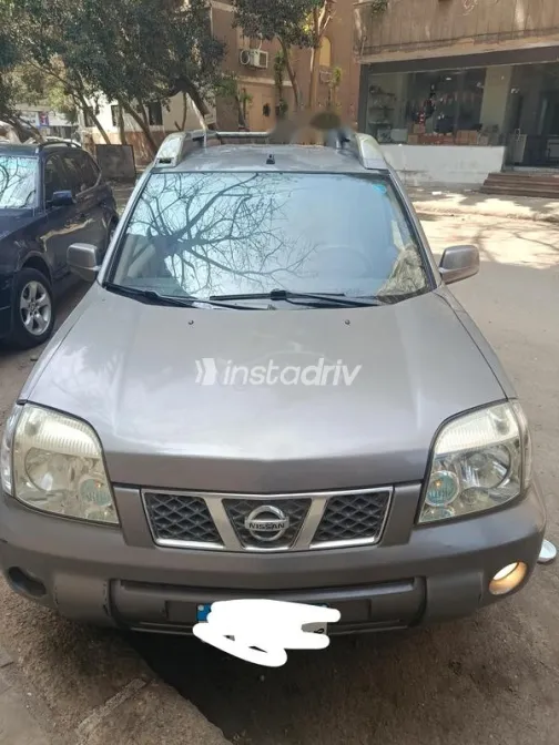 نيسان اكس تريل 2012 شامبين مستعملة للبيع - 1