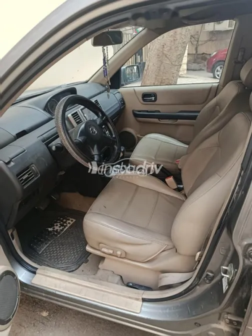 نيسان اكس تريل 2012 شامبين مستعملة للبيع - 2