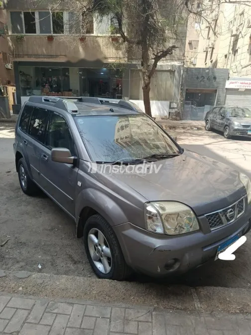 نيسان اكس تريل 2012 شامبين مستعملة للبيع - 5
