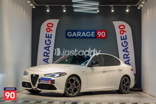 Alfa Romeo Giulia 2022 White Used for Sale - 3