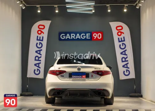 Alfa Romeo Giulia 2022 White Used for Sale - 4