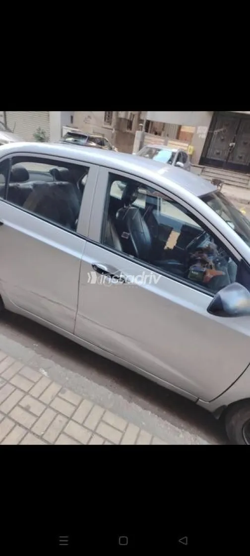 هيونداي جراند i10 2017 أبيض مستعملة للبيع - 4