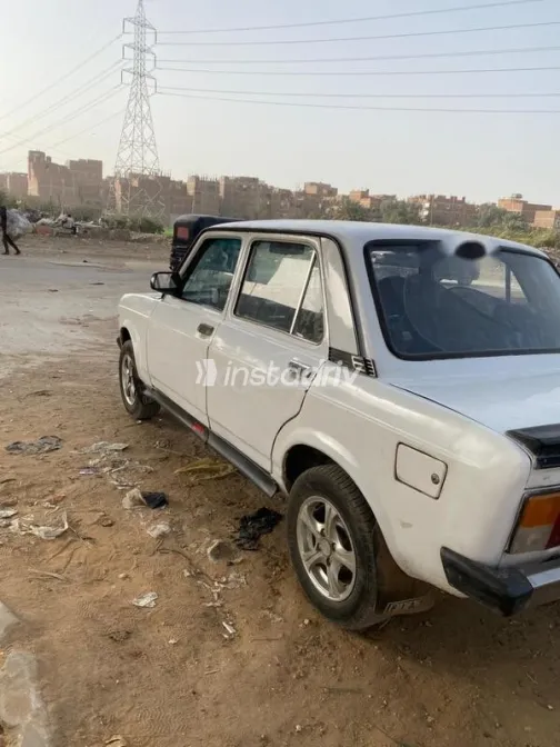 فيات 128 1990 أبيض مستعملة للبيع - 2