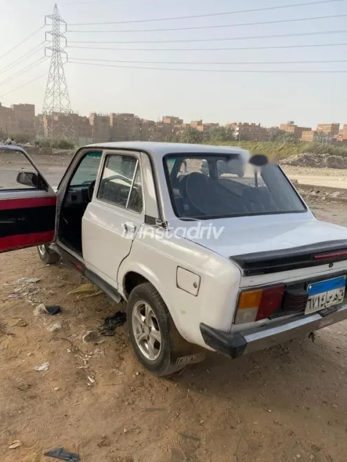 فيات 128 1990 أبيض مستعملة للبيع - 4
