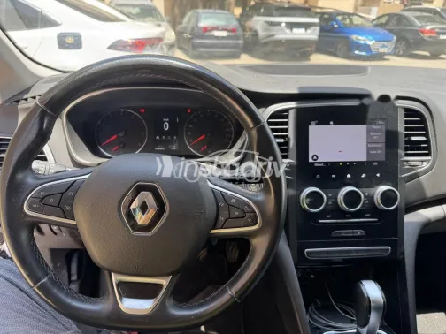 Renault Megane 2022 White Used for Sale - 3