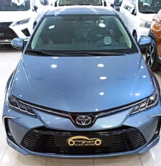 تويوتا كورولا 2020 أبيض مستعملة للبيع