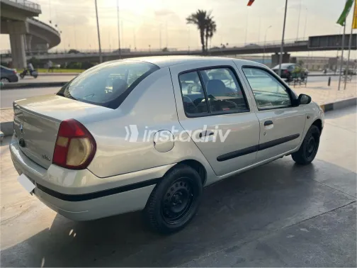 رينو كليو 2001 أبيض مستعملة للبيع - 3