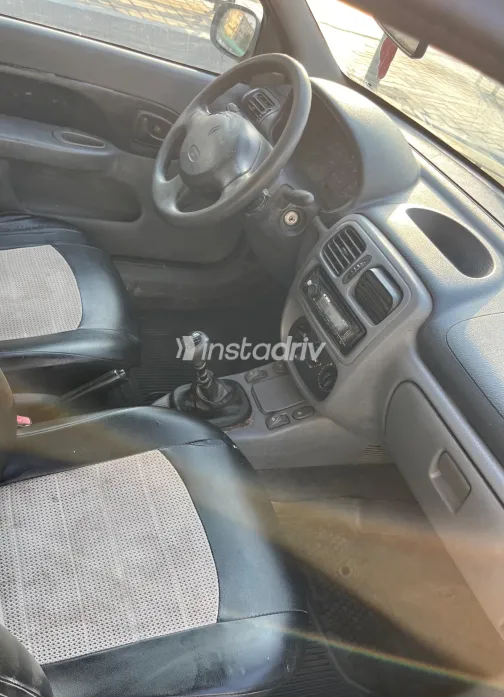 رينو كليو 2001 أبيض مستعملة للبيع - 6