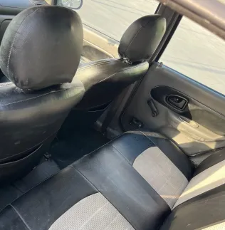 رينو كليو 2001 أبيض مستعملة للبيع