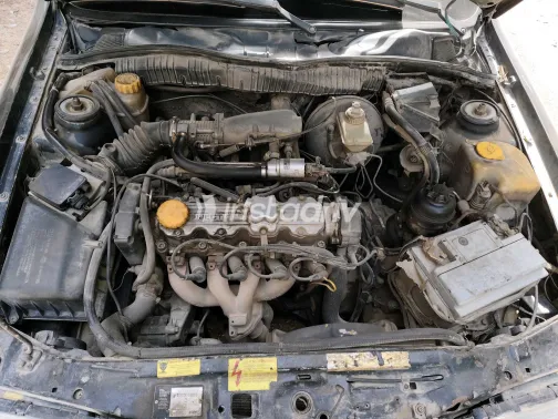 Opel Vectra 1995 White Used for Sale - 10