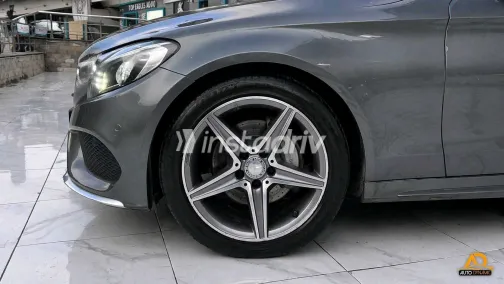 Mercedes C 180 2017 White Used for Sale - 4