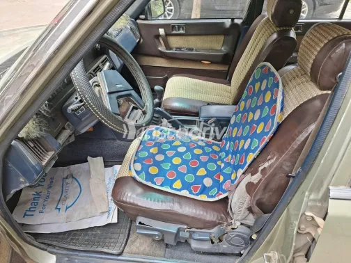 مازدا 929 1982 أبيض مستعملة للبيع - 9