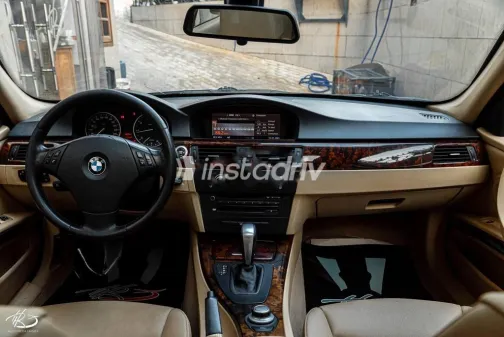 بي ام دبليو 320 2008 أزرق غامق مستعملة للبيع - 5