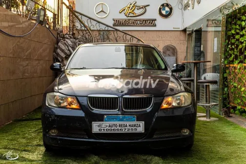 بي ام دبليو 320 2008 أزرق غامق مستعملة للبيع - 6