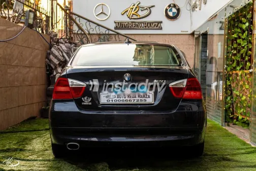 بي ام دبليو 320 2008 أزرق غامق مستعملة للبيع - 7