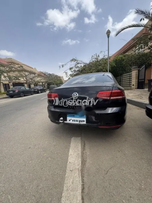 فولكس فاغن باسات 2018 أبيض مستعملة للبيع - 2